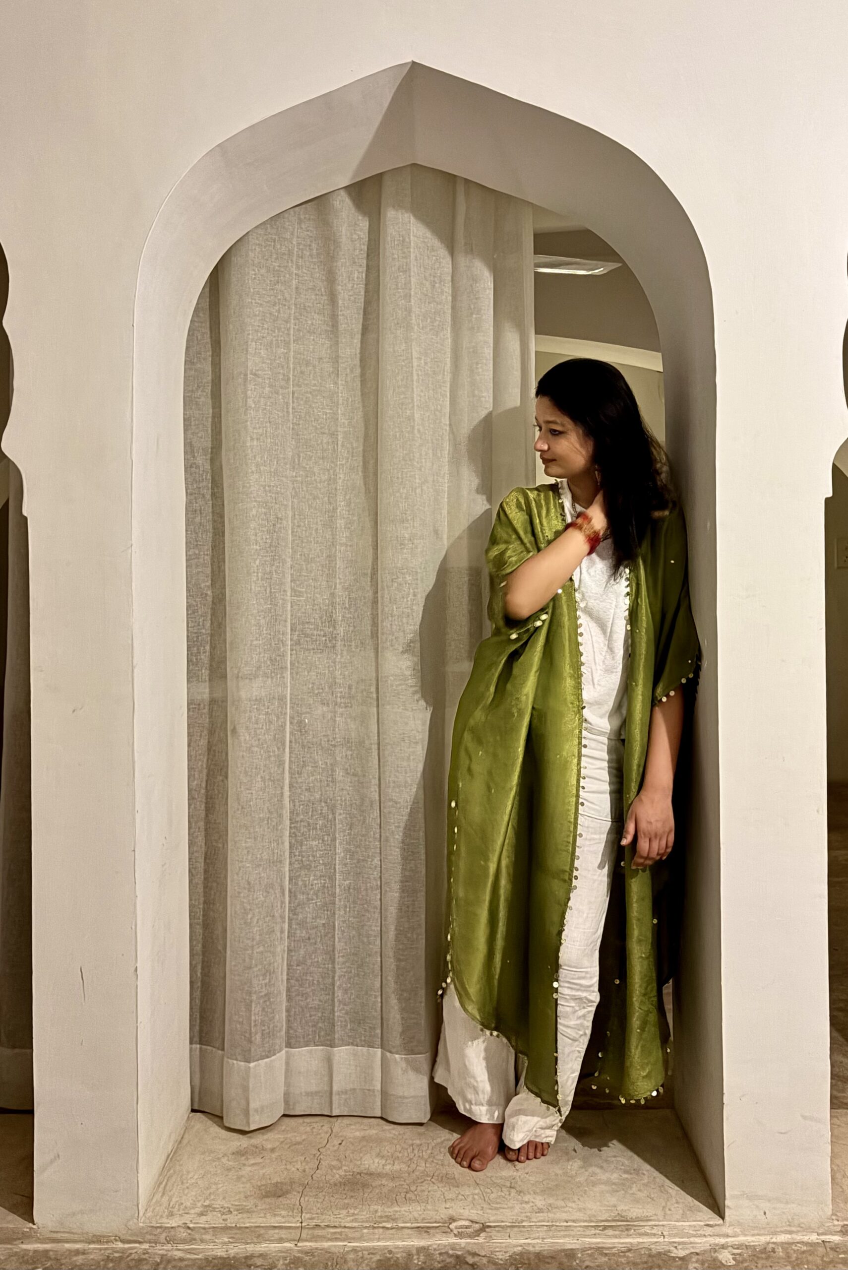 Nilofer Cape